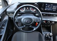Hyundai i20 10
