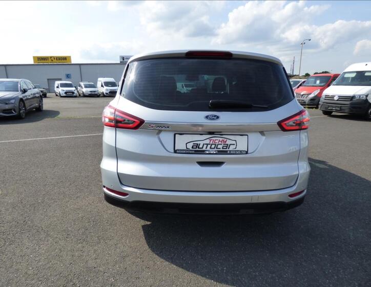 Ford S-MAX 4