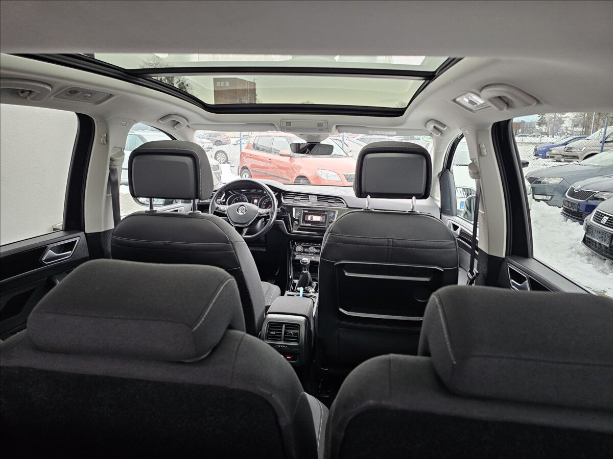 Volkswagen Touran Kombi 1,4 l 110 kw