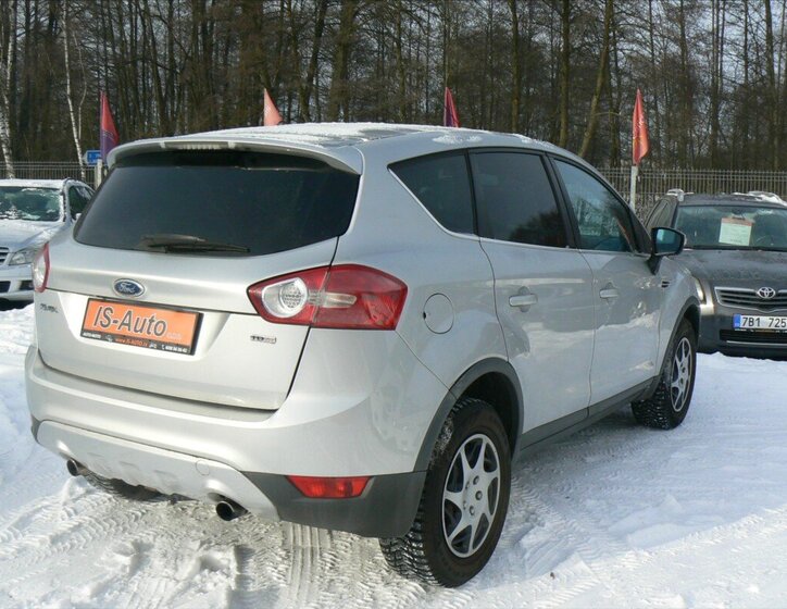 Ford Kuga SUV 2,0 l 100 kw