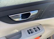 Volvo V60 Kombi 2,0 l 145 kw