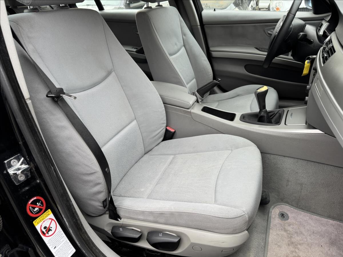 BMW Řada 3 Kombi 2,0 l 120 kw