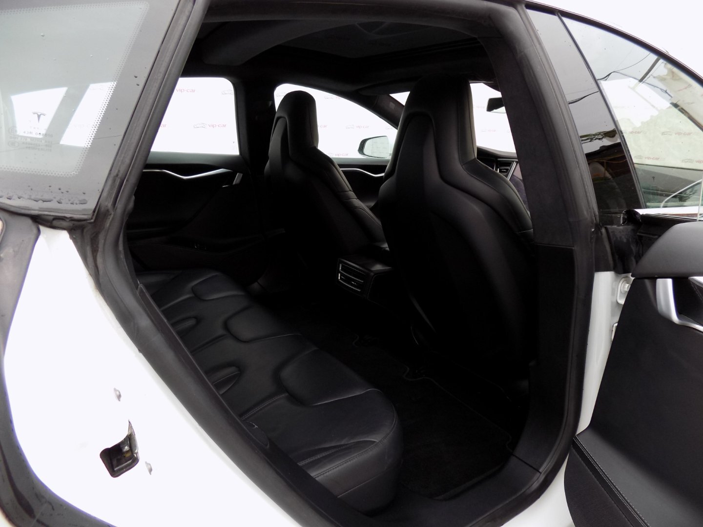 Tesla Model S Sedan / Limuzína 1,0 576 kw