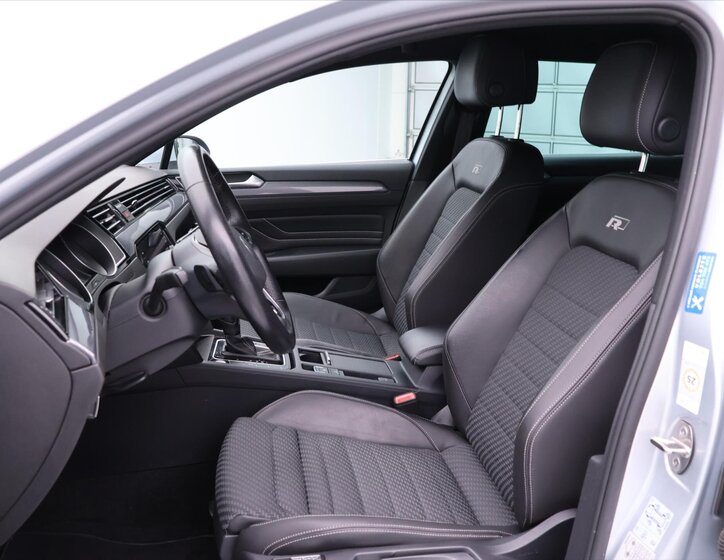 Volkswagen Passat Kombi 2,0 l 110 kw