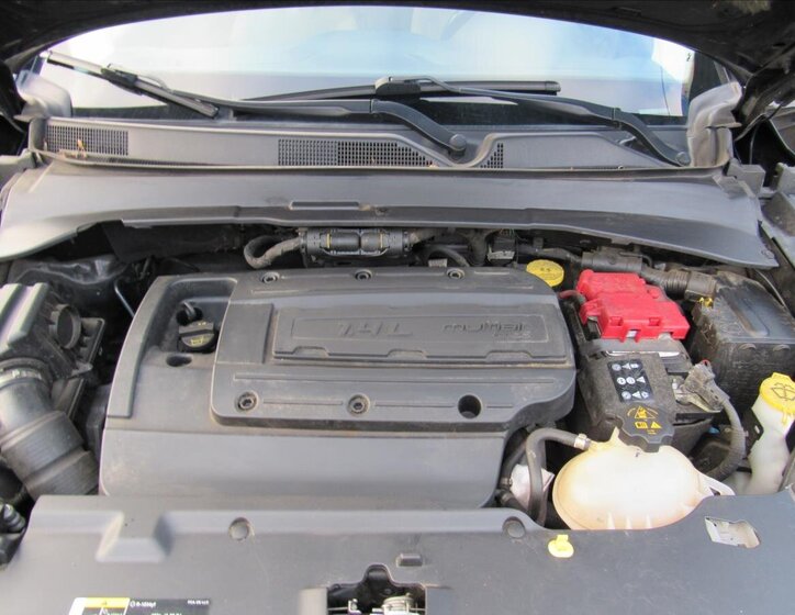 Jeep Compass SUV 1,4 l 103 kw