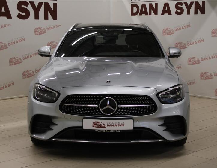 Mercedes-Benz Třídy E 2