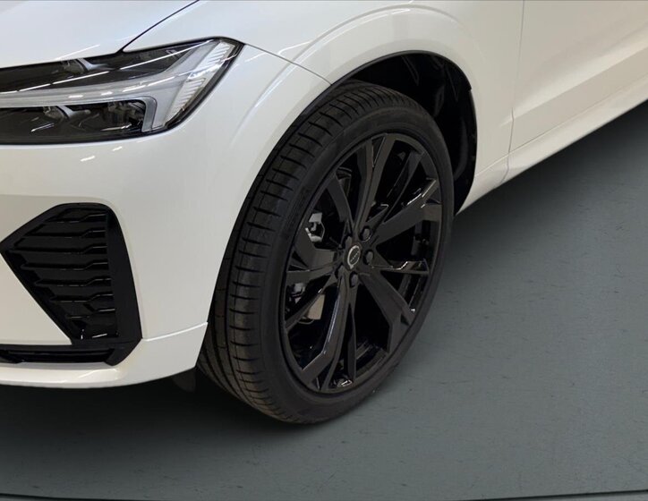 Volvo XC60 SUV / Terénní 2,0 l 184 kw