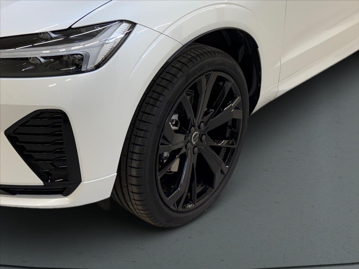 Volvo XC60 SUV / Terénní 2,0 l 184 kw