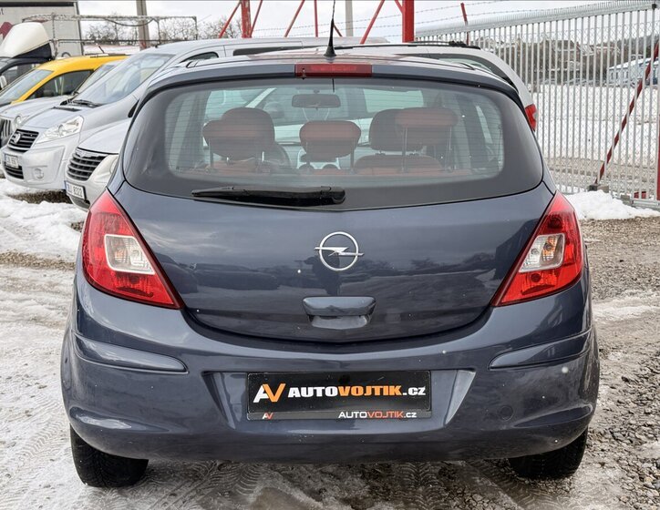Opel Corsa Hatchback 1,4 l 66 kw