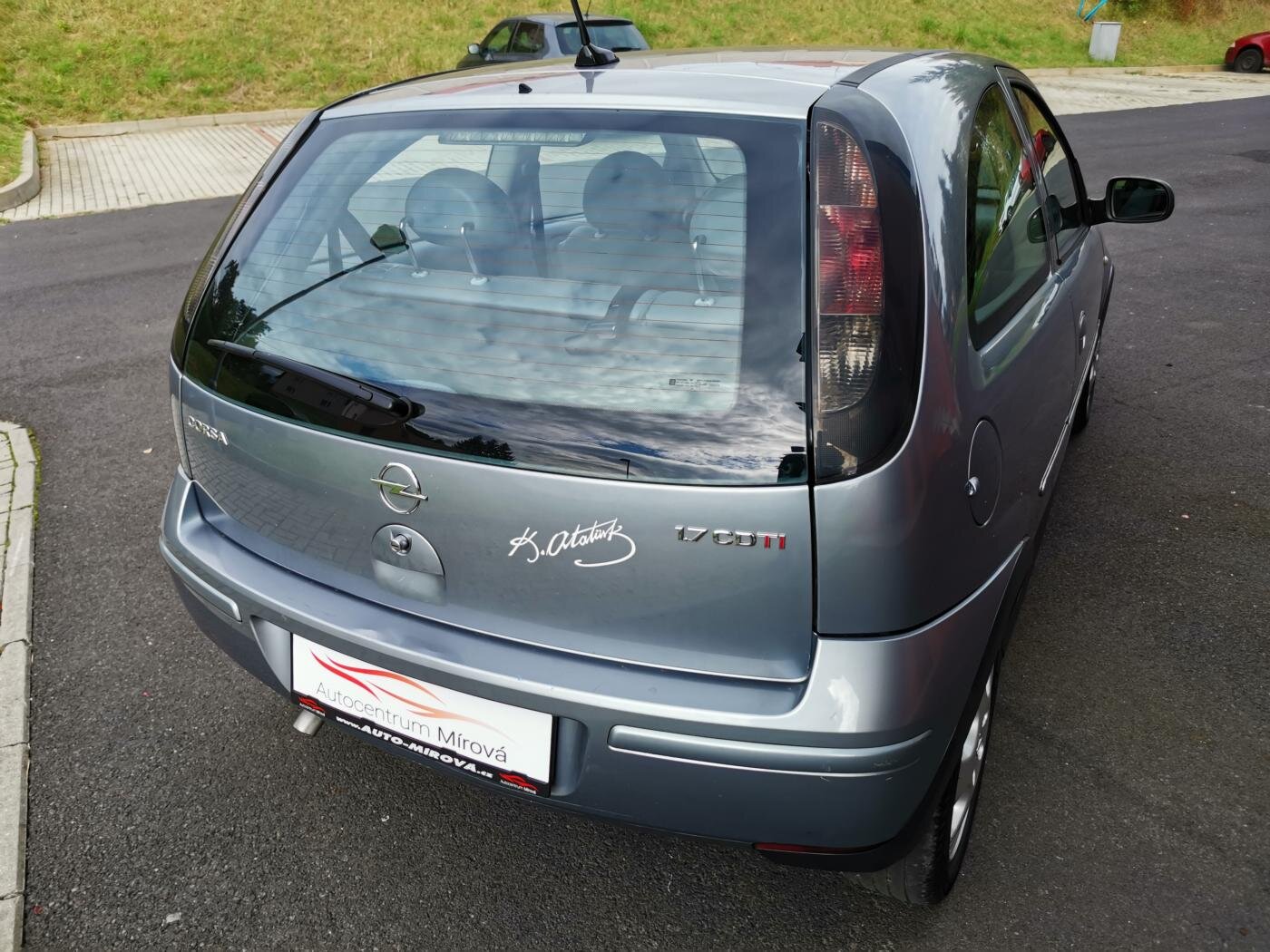 Opel Corsa Hatchback 1,7 l 74 kw
