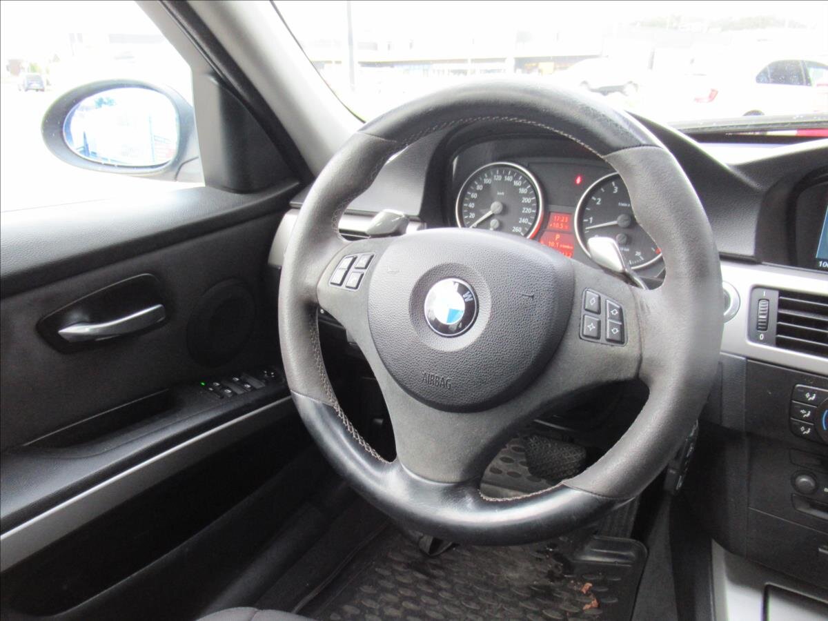 BMW Řada 3 Sedan 2,5 l 160 kw