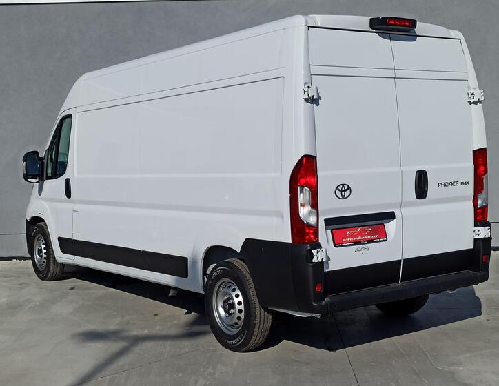 Toyota Proace Max 4