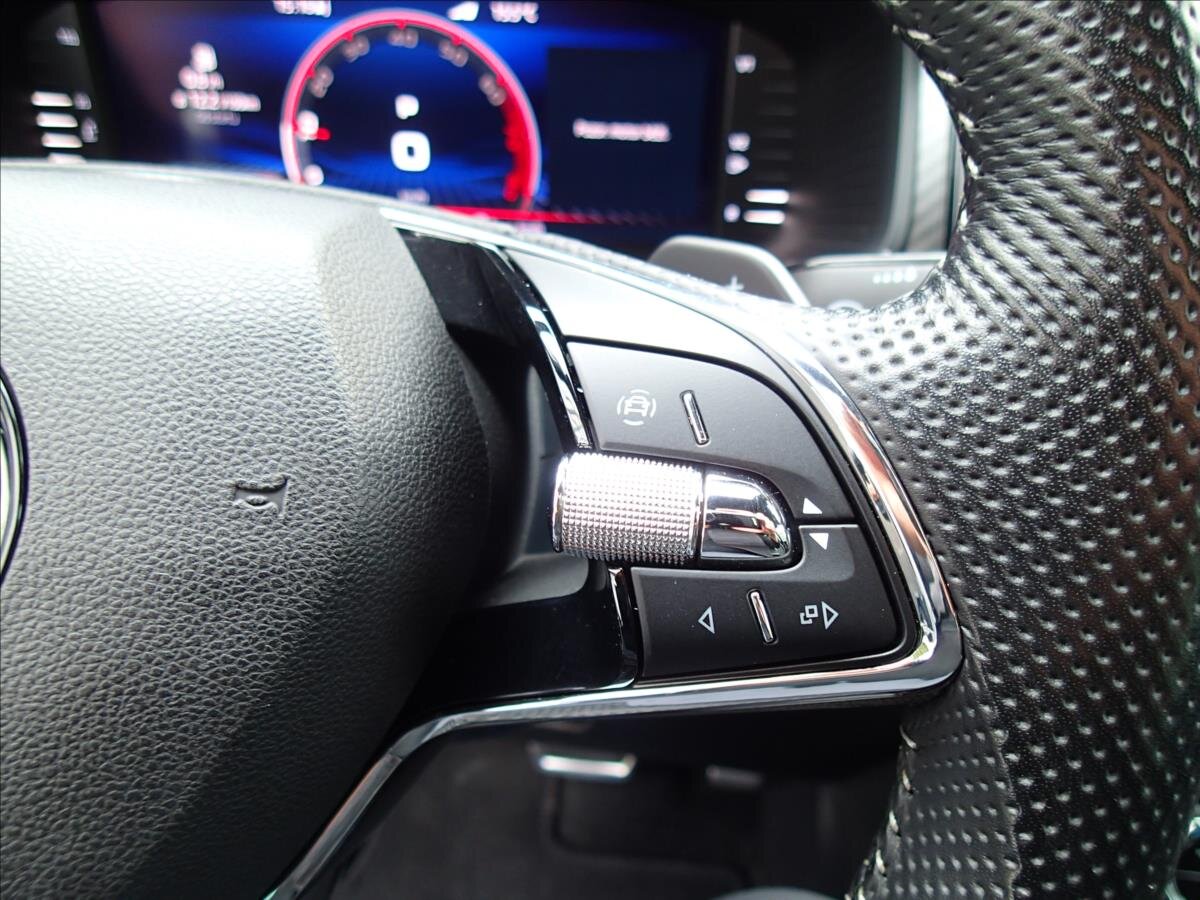 Škoda Kodiaq SUV / Terénní 1,5 l 110 kw