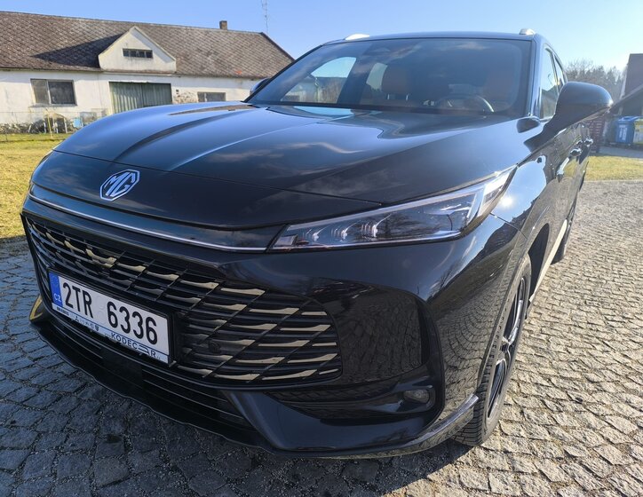 MG HS SUV 1,5 l 125 kw