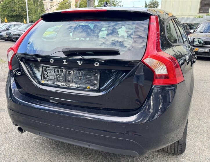 Volvo V60 8
