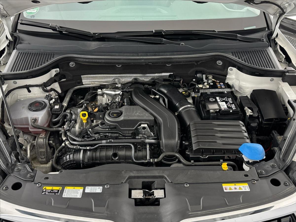 Škoda Karoq SUV / Terénní 1,5 l 110 kw