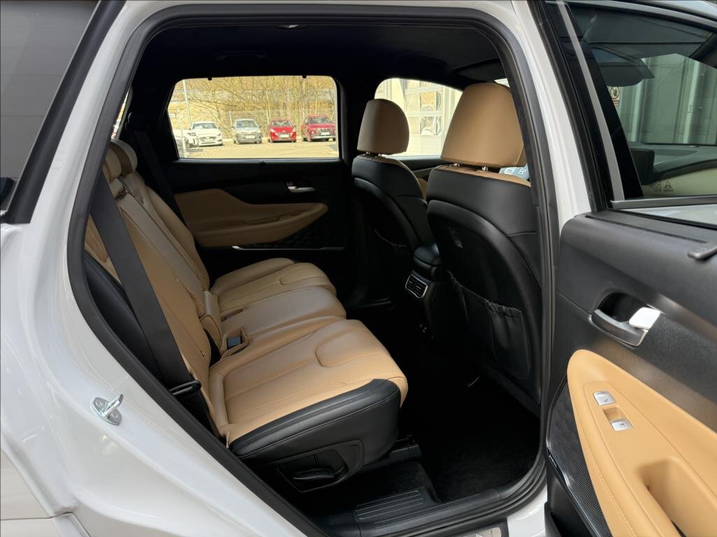 Hyundai Santa Fe SUV / Terénní 2,2 l 142 kw