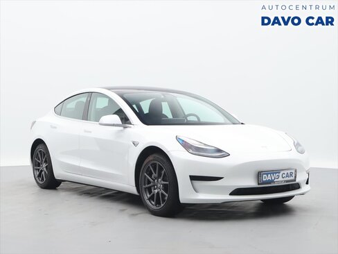 Tesla Model 3 Sedan / Limuzína 0,0 239 kw