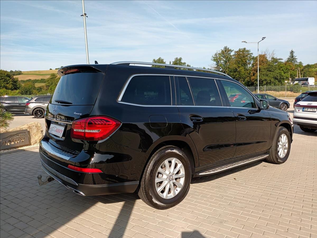 Mercedes-Benz GLS SUV / Terénní 3,0 l 190 kw