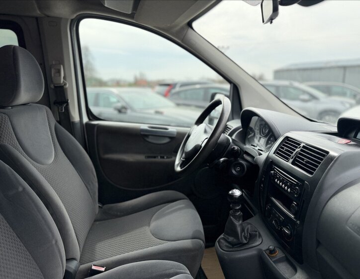 Peugeot Expert Tepee MPV 2,0 l 94 kw