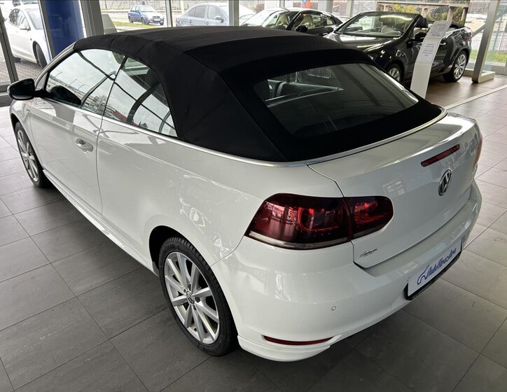 Volkswagen Golf 12