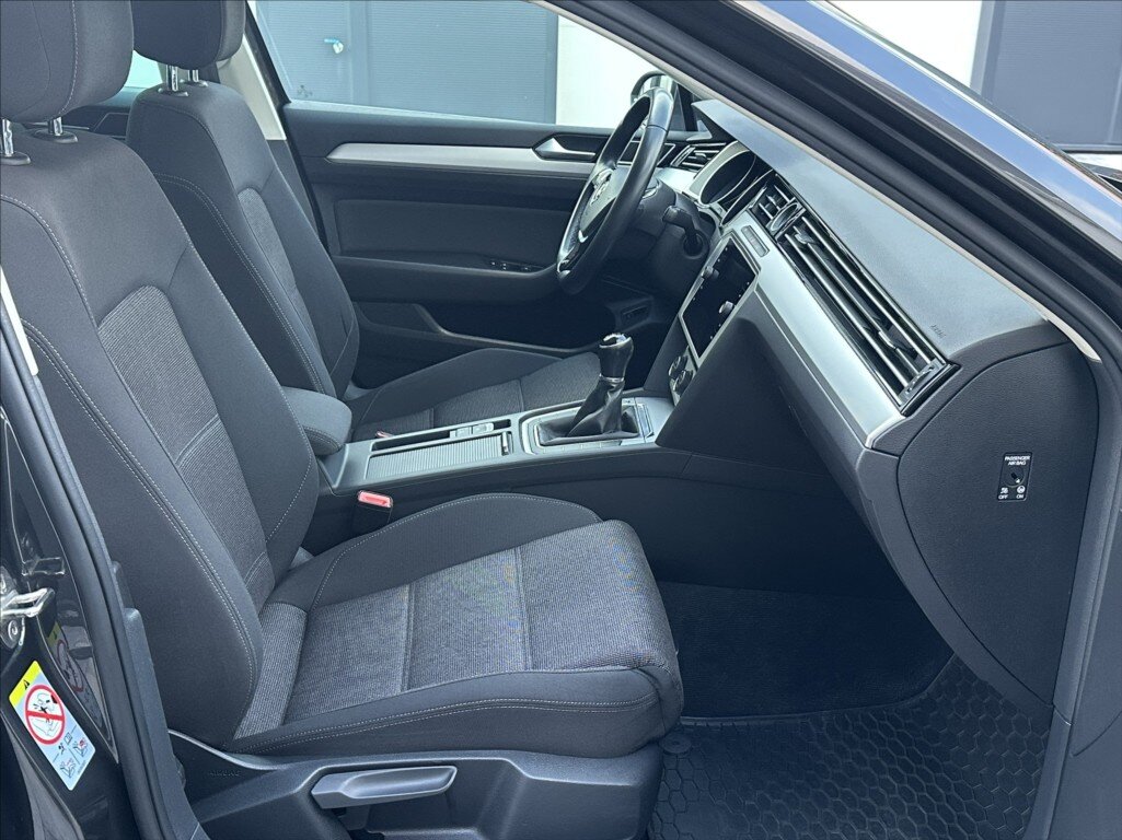 Volkswagen Passat Kombi 1,4 l 110 kw