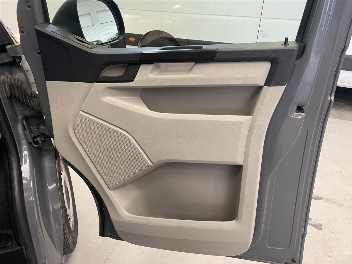 Volkswagen Transporter Kombi 2,0 l 110 kw