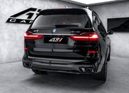 BMW X7 6