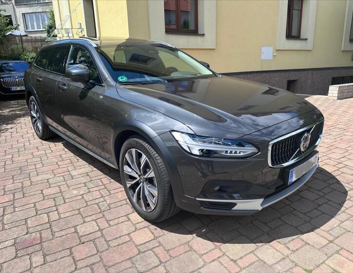 Volvo V90 3