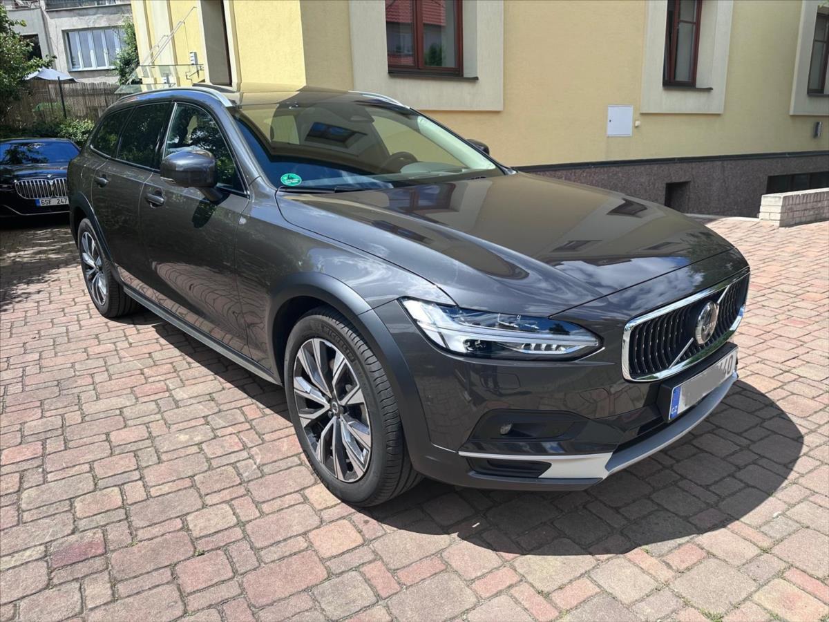Volvo V90