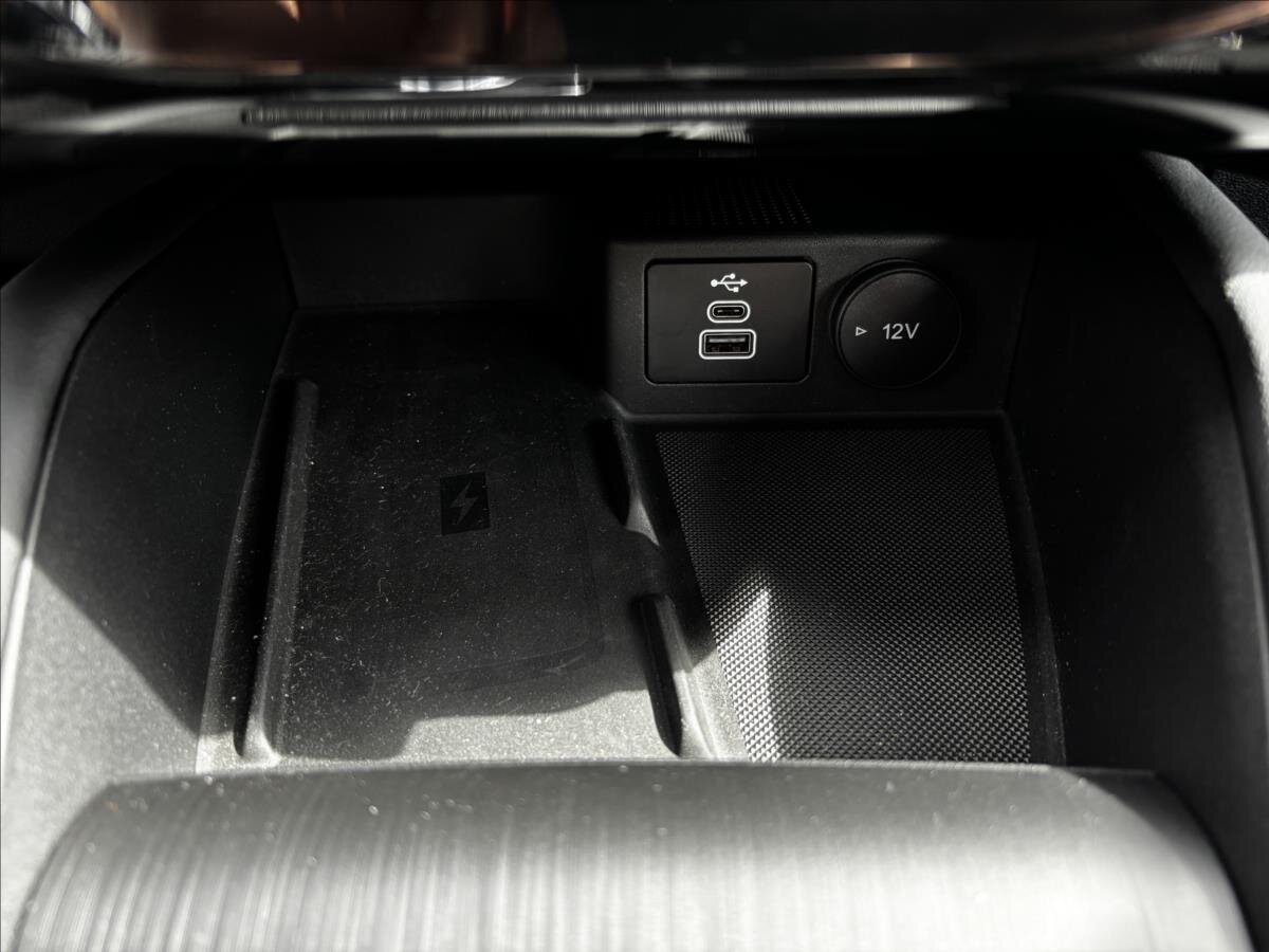 Ford Kuga SUV / Terénní 1,5 l 137 kw