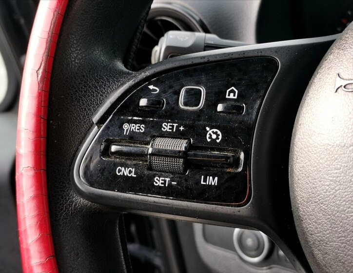 Mercedes-Benz Sprinter Valník 3,0 l 140 kw