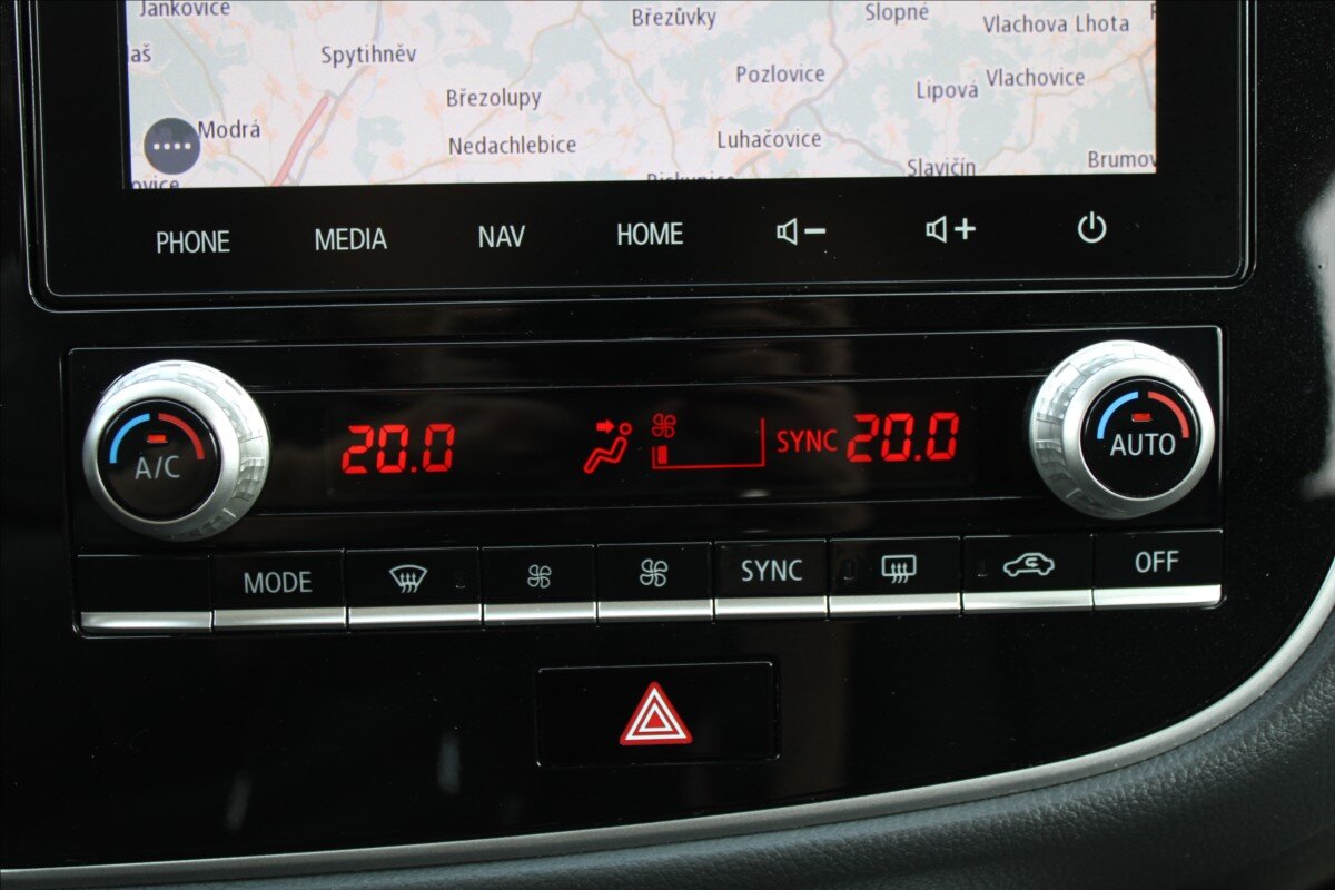 Mitsubishi Outlander SUV / Terénní 2,0 l 110 kw