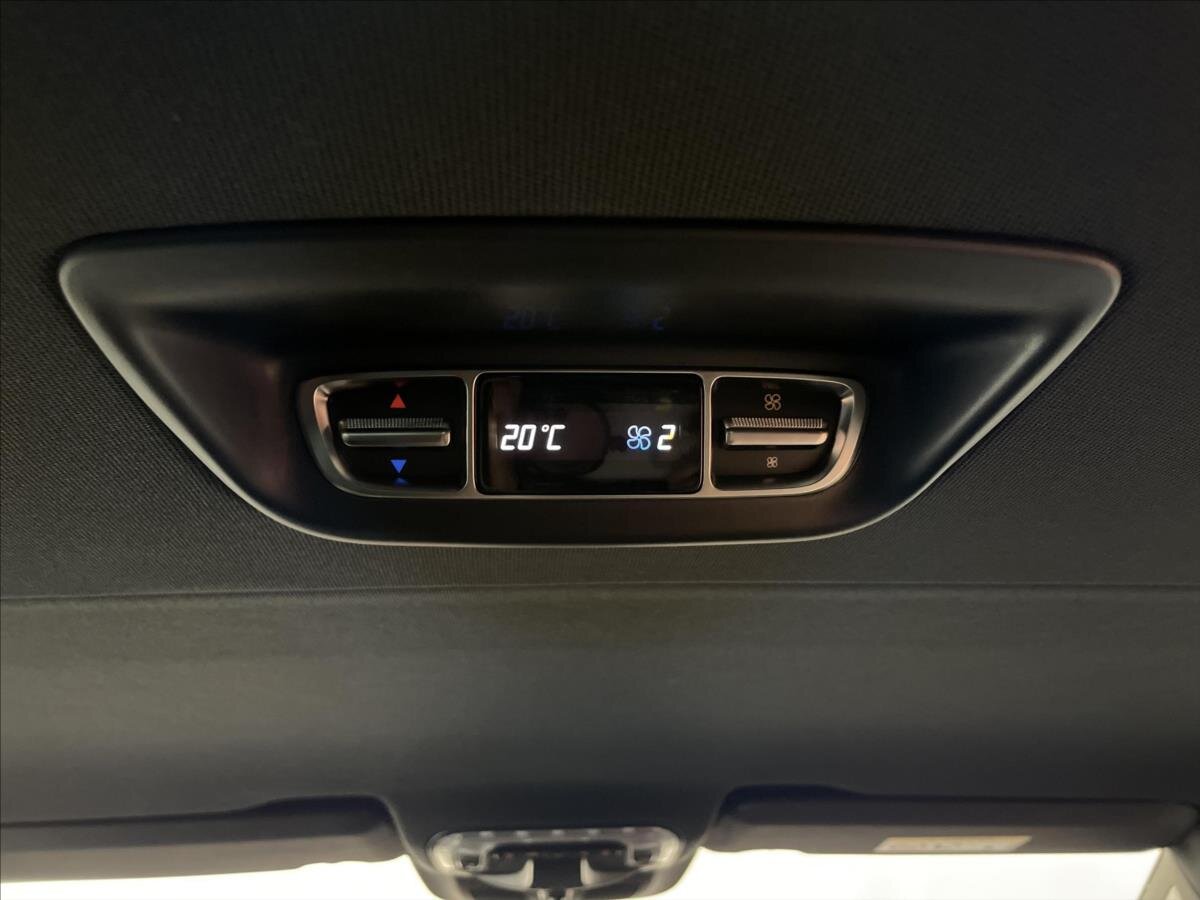 Mercedes-Benz Třídy V MPV 2,0 l 174 kw