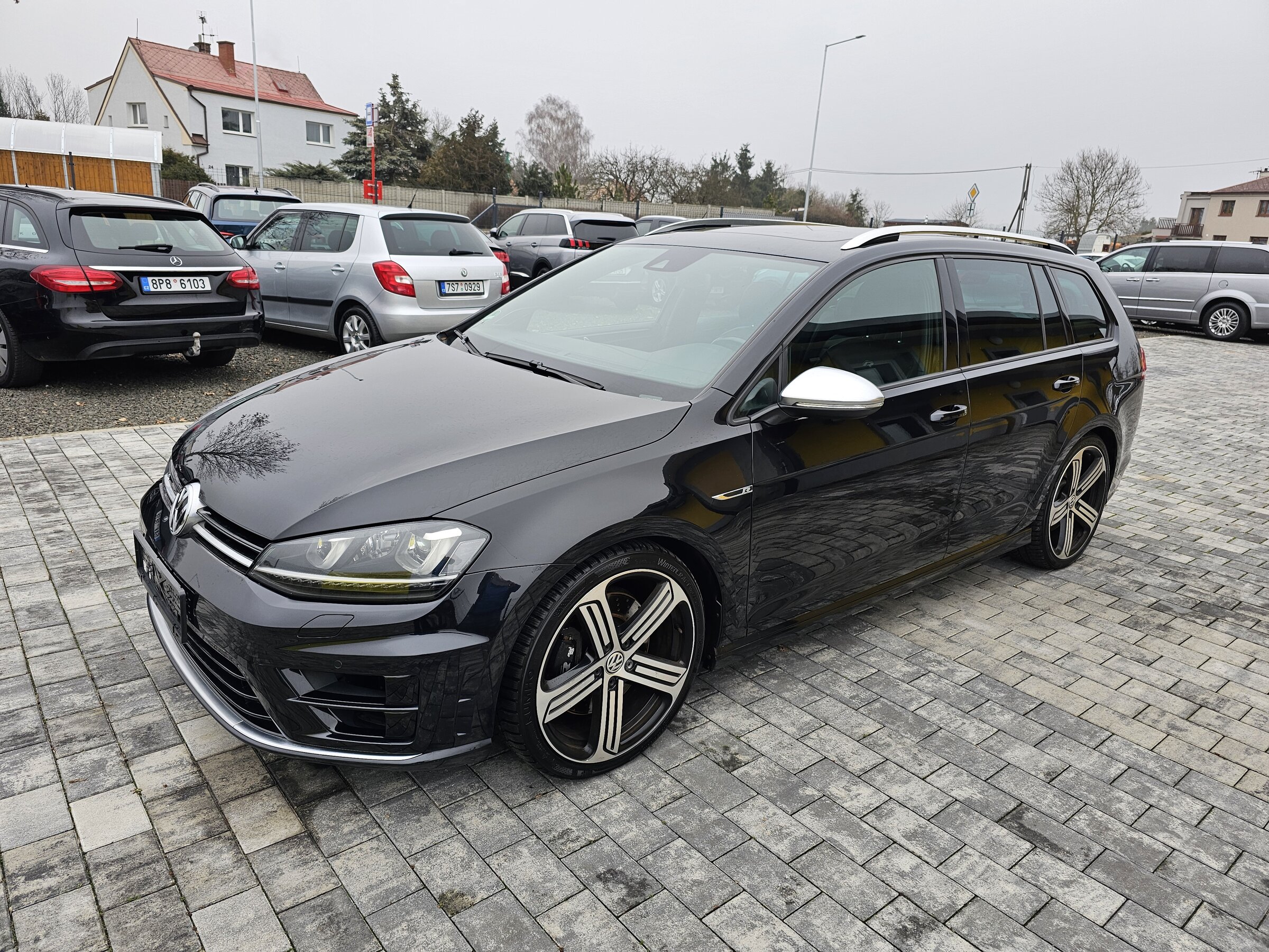 Volkswagen Golf Sportsvan Kombi 2,0 l 221 kw