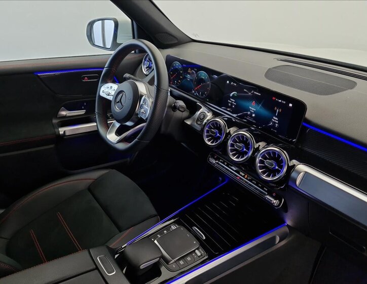 Mercedes-Benz GLB SUV 1,3 l 120 kw