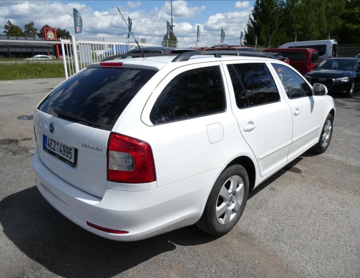 Škoda Octavia Kombi 1,2 l 77 kw