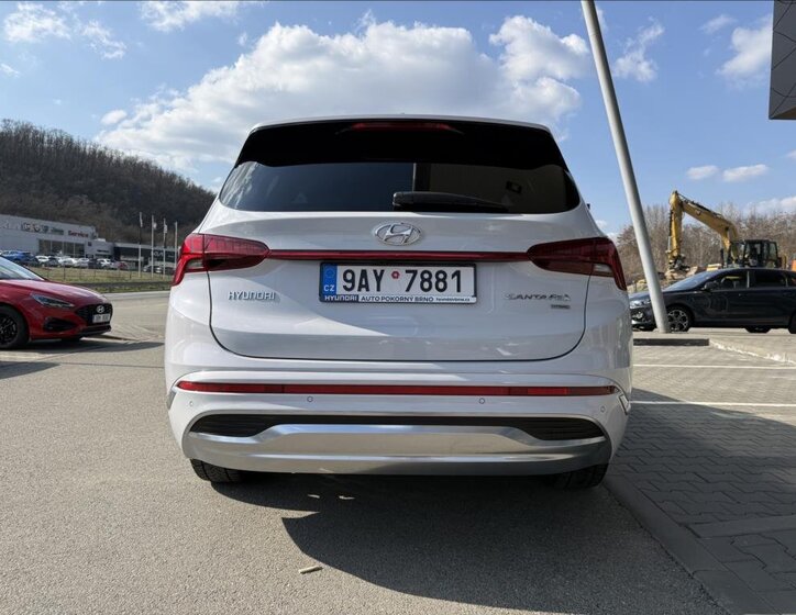 Hyundai Santa Fe SUV / Terénní 2,2 l 142 kw