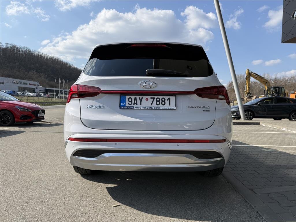 Hyundai Santa Fe SUV / Terénní 2,2 l 142 kw