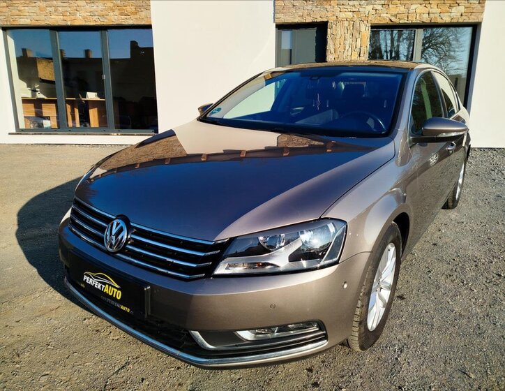 Volkswagen Passat Ostatní 1,4 l 90 kw
