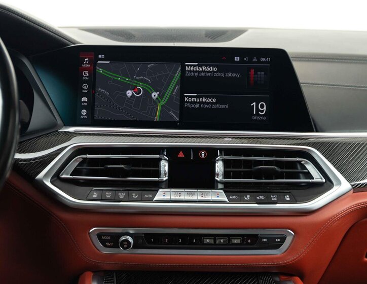 BMW X5 SUV / Terénní 4,4 l 441 kw