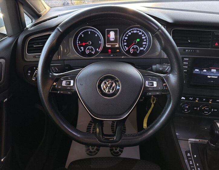 Volkswagen Golf Kombi 2,0 l 135 kw