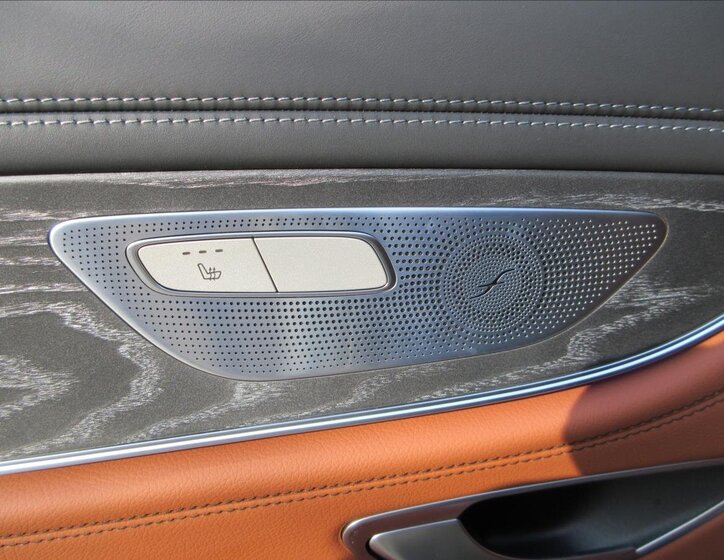 Mercedes-Benz CLS Sedan / Limuzína 3,0 l 270 kw