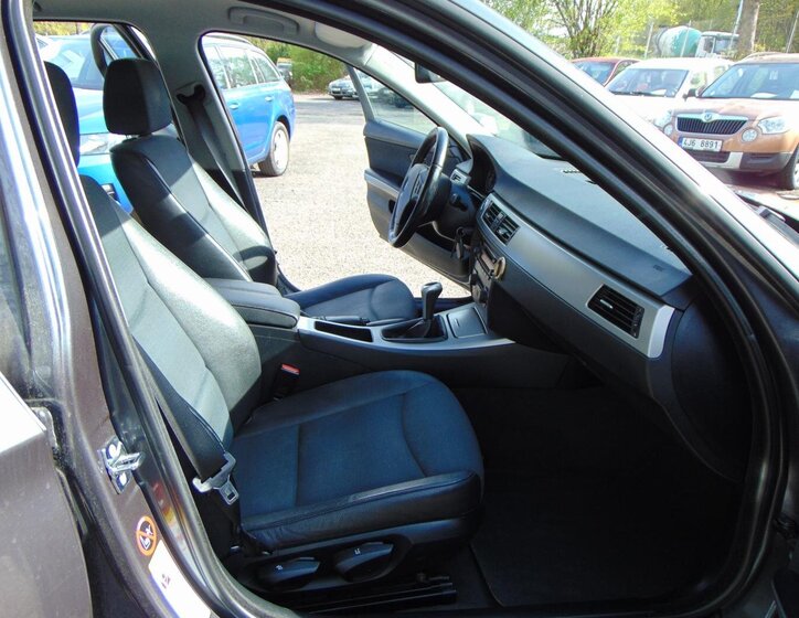 BMW Řada 3 Sedan / Limuzína 2,0 l 95 kw