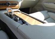 Volvo XC90 6
