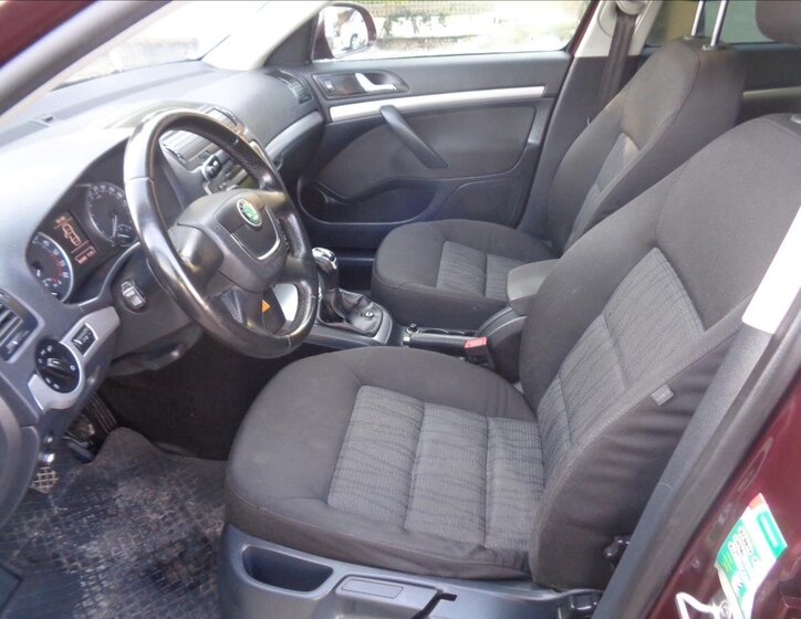 Škoda Octavia Sedan 1,6 l 77 kw