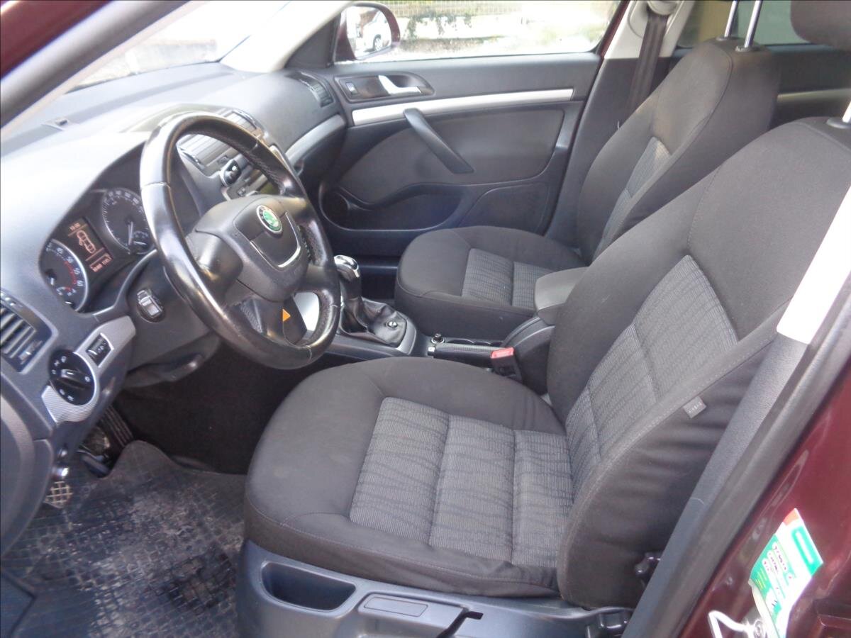 Škoda Octavia Sedan 1,6 l 77 kw