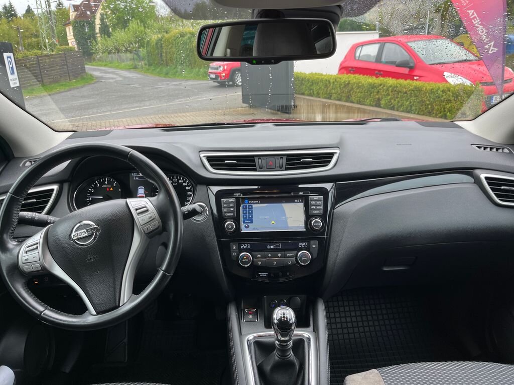 Nissan Qashqai SUV / Terénní 1,6 l 120 kw