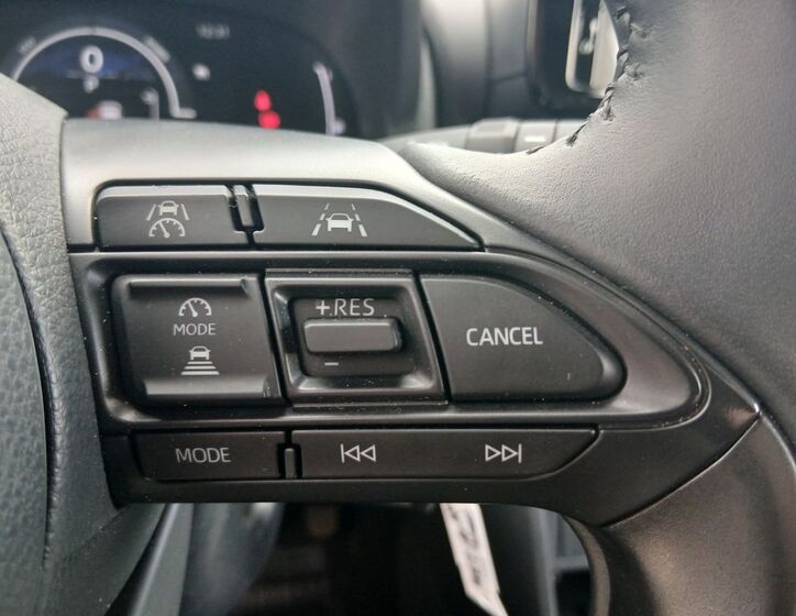 Toyota Yaris Cross 20