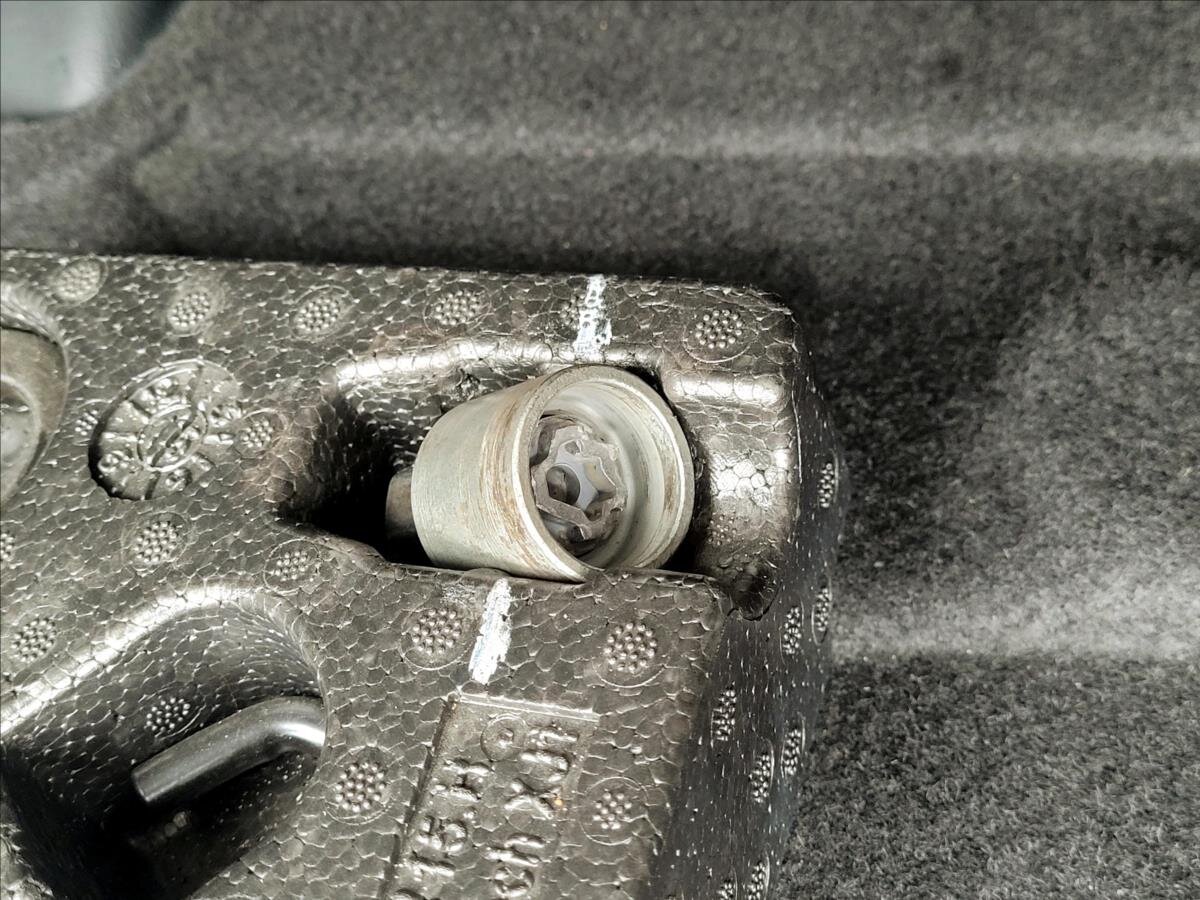 Volkswagen Passat Kombi 1,6 l 88 kw